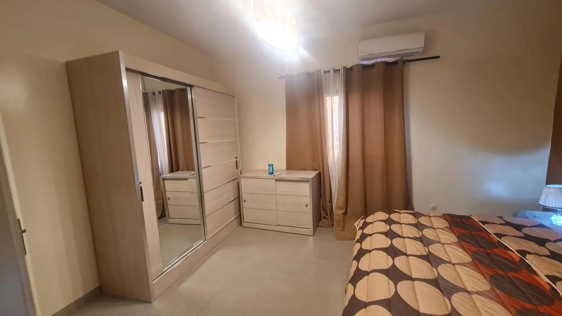 Dakar Center 2 Bedrooms 0*,  Senegal
